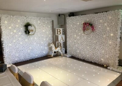 brilliant white flower wall hire
